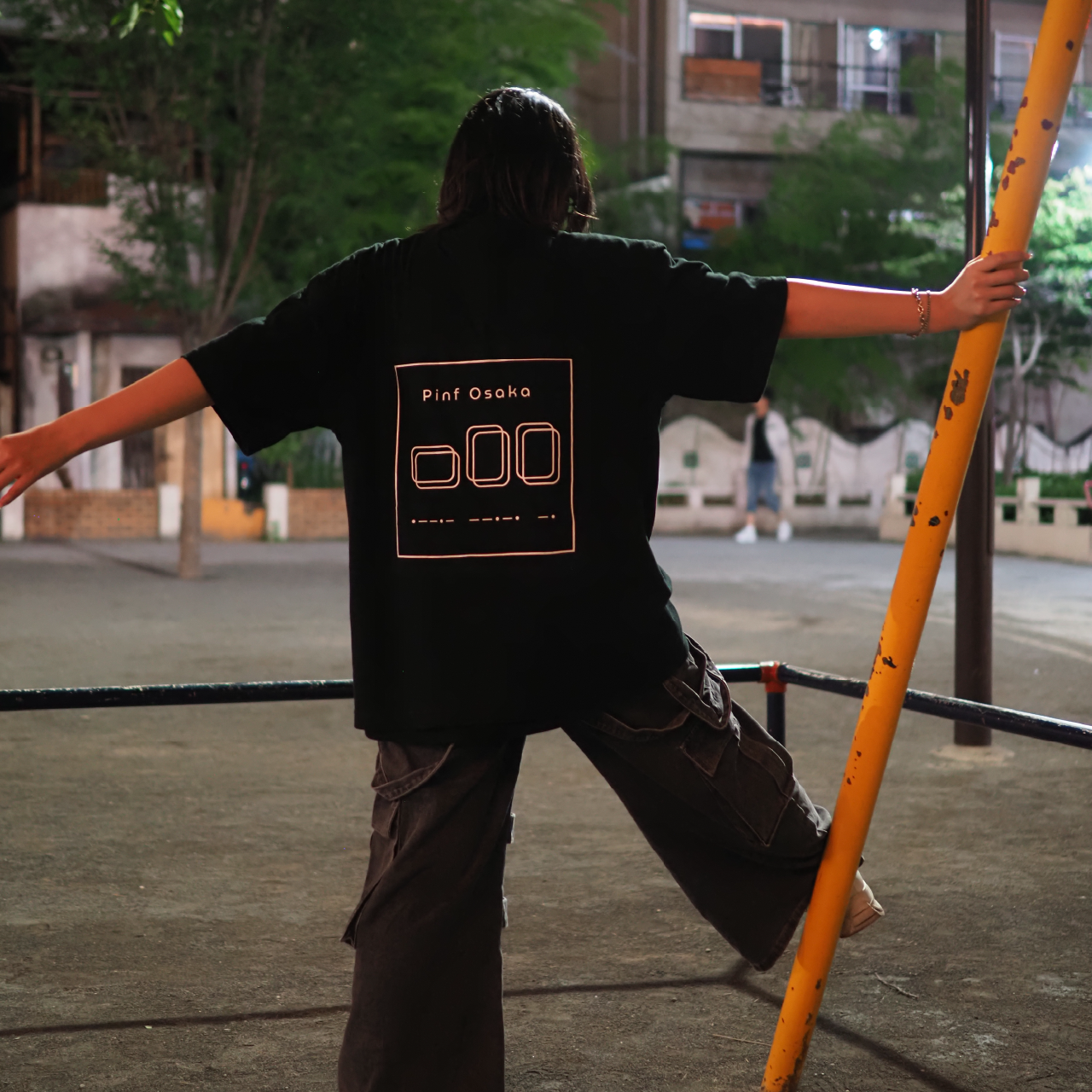 Chi big silhouette tee